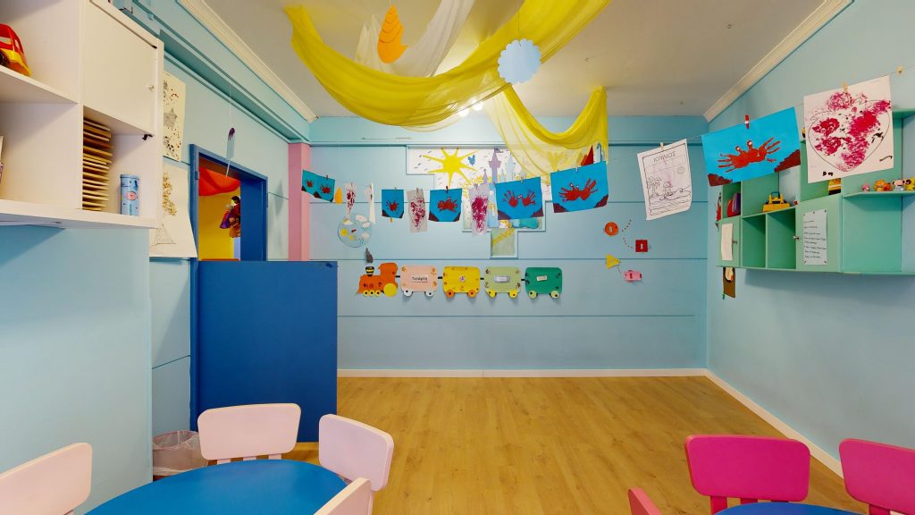 Baby-Parking-Patras--07062024_231855